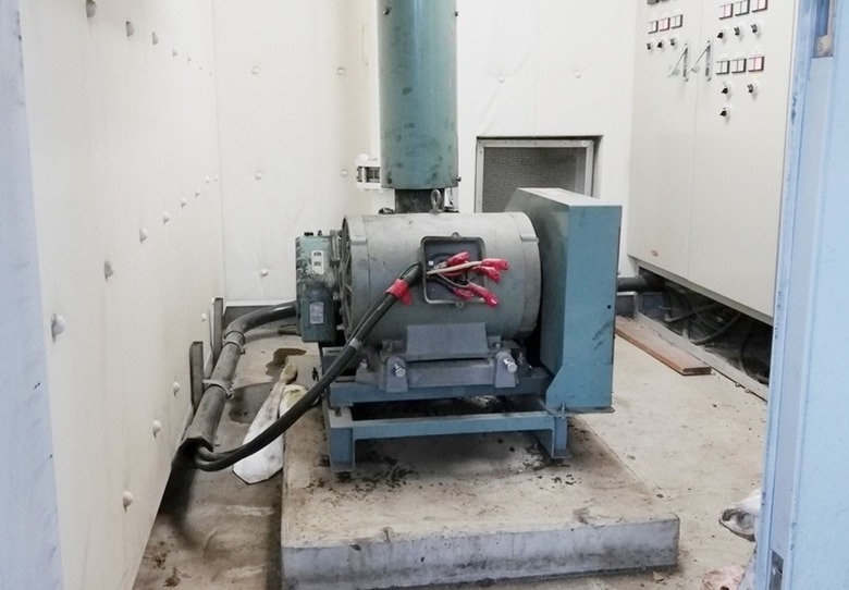 モーターから異音。急遽出張修理で対応するも。。。